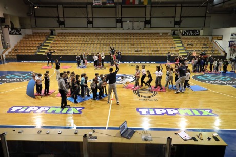 Rendhagyó tornaórát tartottak az Arconic-Alba Fehérvár kosarasai